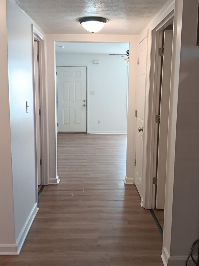 Photo - 2002 Brooklyn Blvd