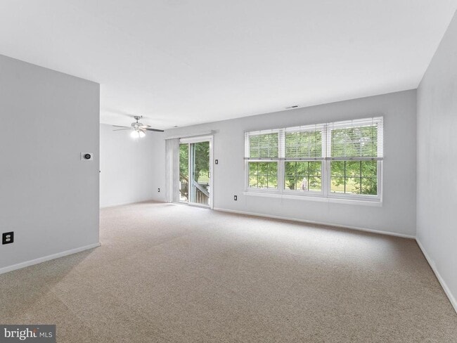Photo - 5 Larkspur Ct