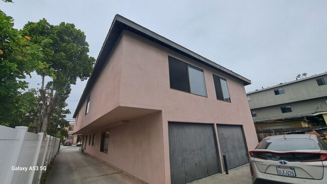 Photo - 13230 Cordary Ave Unit 312