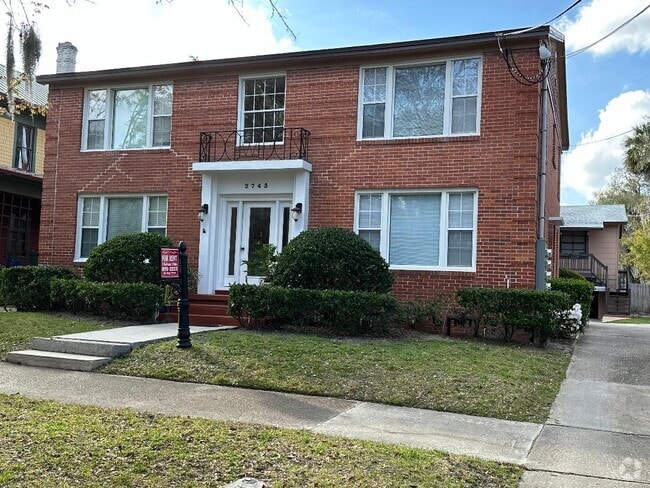 Building Photo - 2743 Riverside Ave Rental