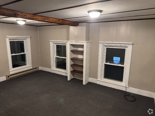 Building Photo - 55 Columbia St Unit 2R Rental