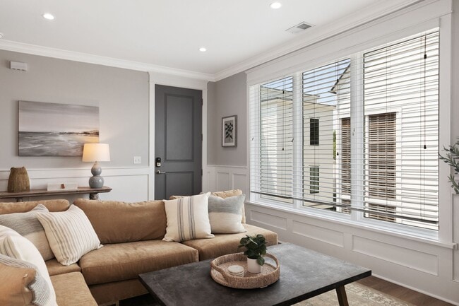 Photo - 4 Sanctuary Ct