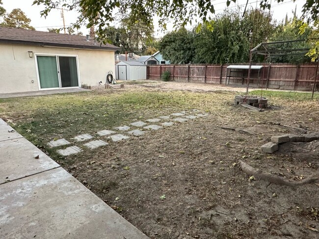 Photo - 1705 W Noble Ave