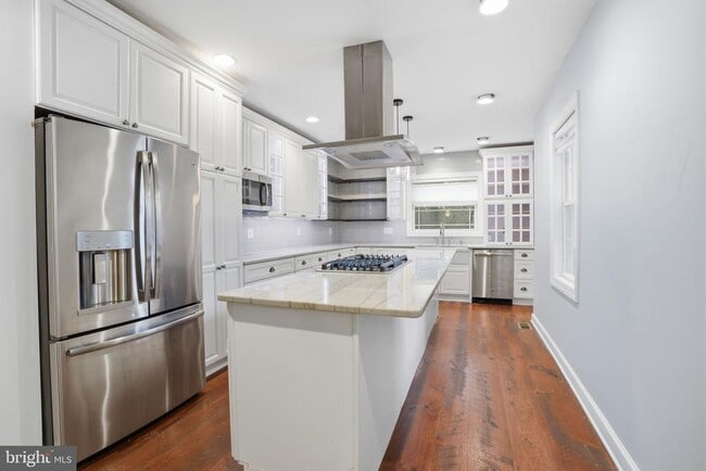 Photo - 2407 Grays Ferry Ave