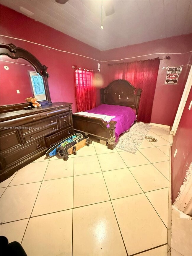 Photo - 7666 La Salle Blvd