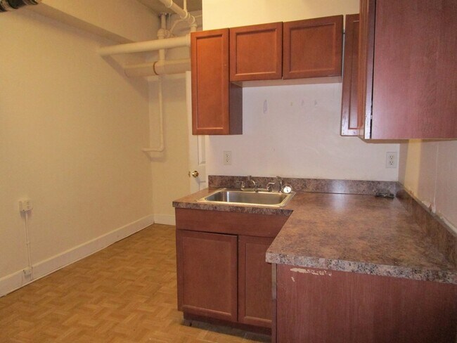 Photo - 70 Fenway Unit B3