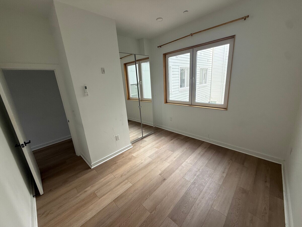 Photo - 1308-10 N. Front Unidad 3