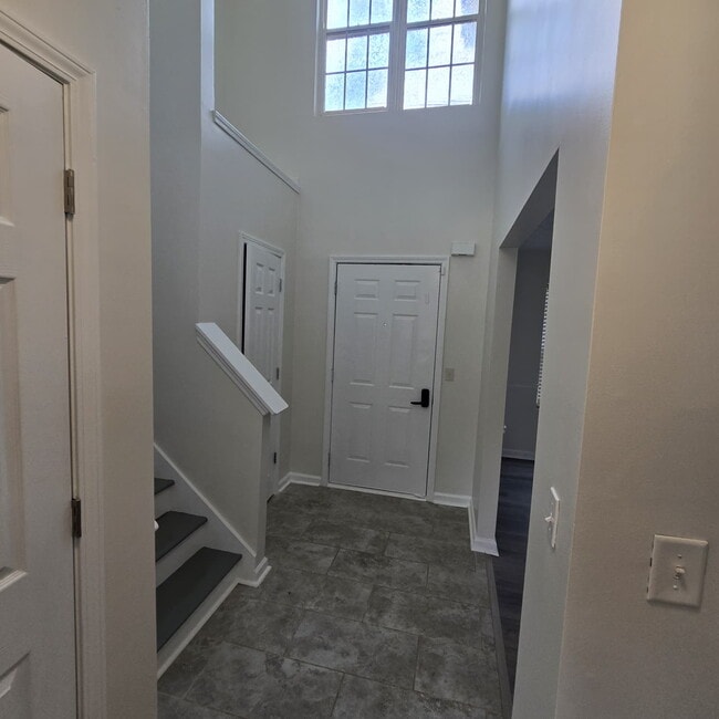 Photo - "Charming 3-Bed Retreat with 2.5 Baths on Cimmaron Court, Hampton!"