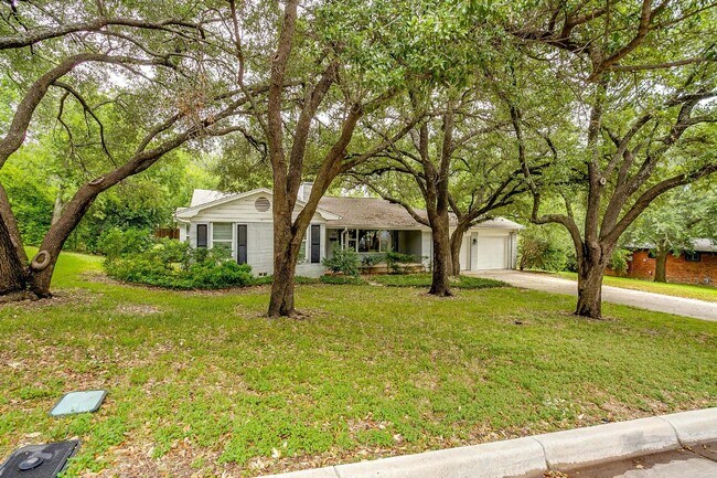 Charming 3-Bed, 2-Bath Home in Fort Worth'... - Charming 3-Bed, 2-Bath Home in Fort Worth'...