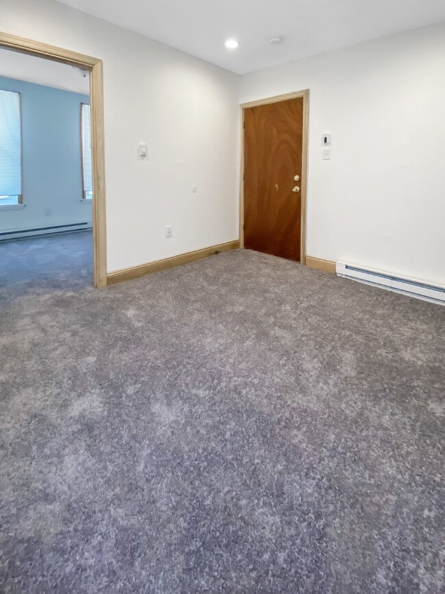 Renovated 1 bedroom Apartment for Rent