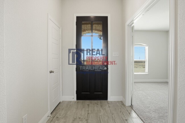 Photo - Refined 3-Bedroom Single-Story Home with Versatile Layout