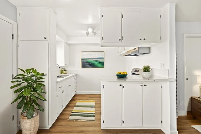 Photo - 616 San Pascual Ave Unidad 6