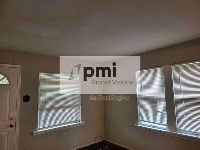 Building Photo - 1553 N Walnut Grove Ave Rental