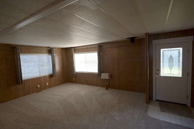 Photo - 2 bed 2 bath with large garage in Sequim