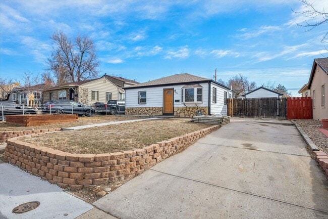 Building Photo - Remodeled house