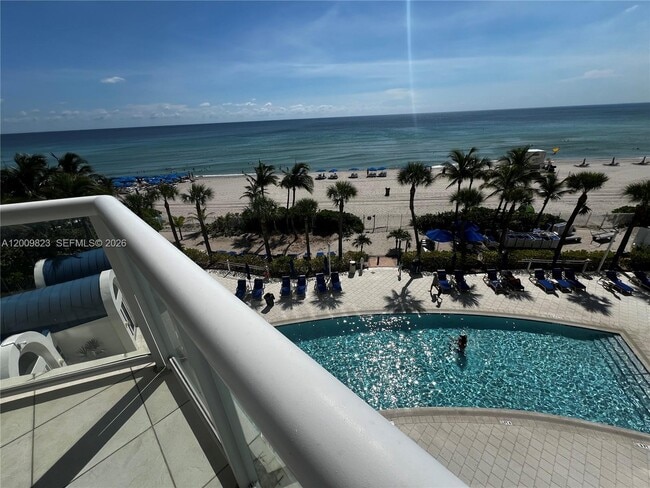 Photo - 18671 Collins Ave Unit 402