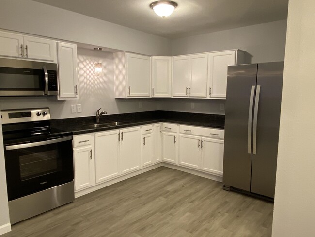 Photo - 104 Catherine St