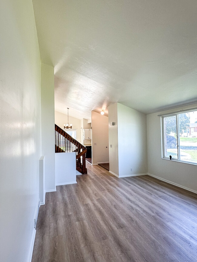 Building Photo - 4957 2665 W Rental