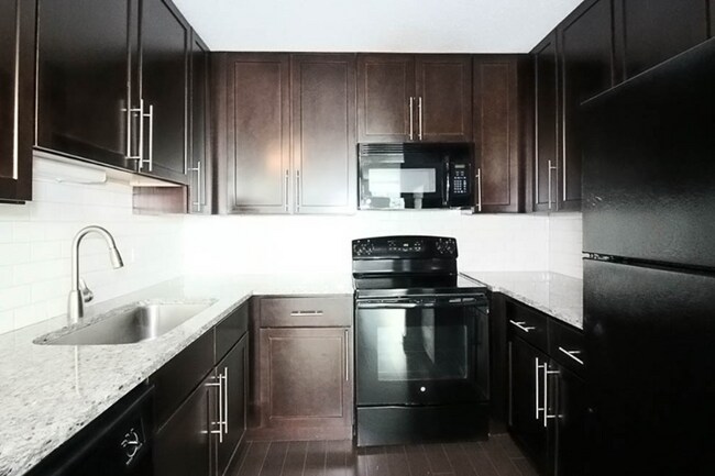 Photo - 54 W Huron St