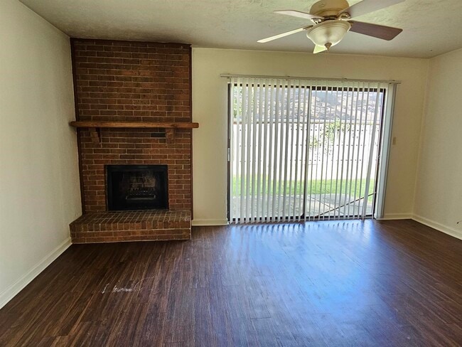 Photo - 196 Locke St