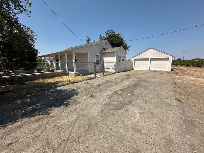 Photo - 1360 Delta Rd
