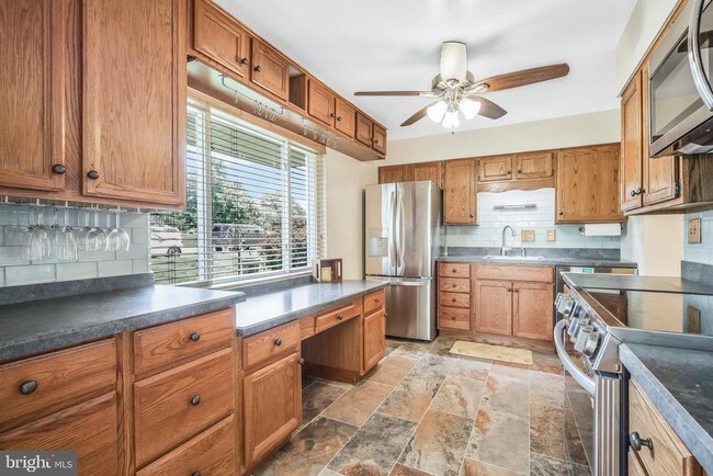 Photo - 7030 Donna Cir