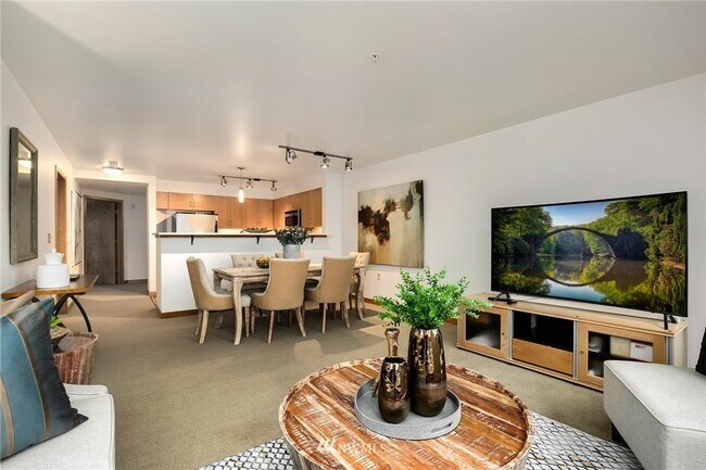 Photo - 827 Hiawatha Plz S Unit 308