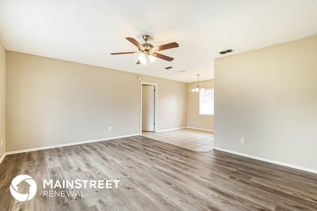 Photo - 108 Woodfield Ct