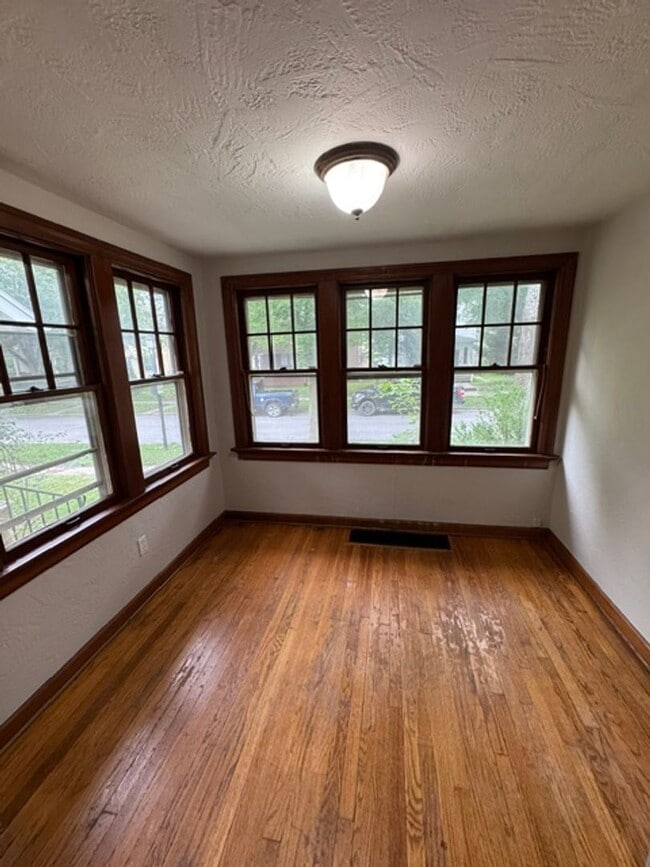 Photo - 3008 Hoagland Ave Unit 3006