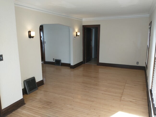 Photo - 1315 29th Ave NE Unit #1