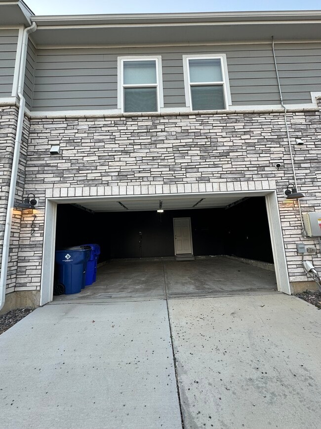 Photo - 762 N Rome St