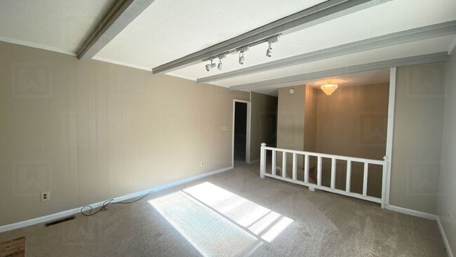 Photo - Excellent 4 Bedroom Home in Pleasant Grove