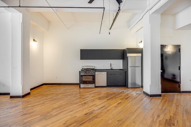 Photo - 2 Union St Unit 1O