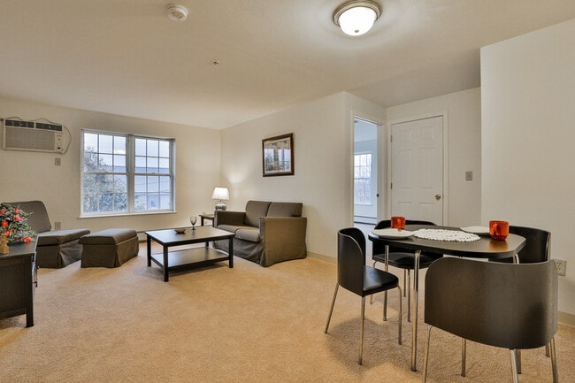 Residences at Summit Pointe