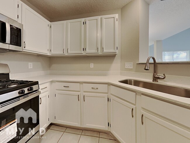 Photo - 10826 Riana Dr