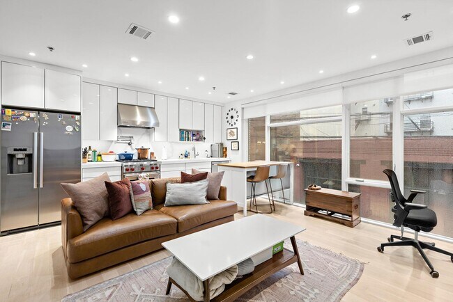 Photo - 313 Washington St Unidad 7