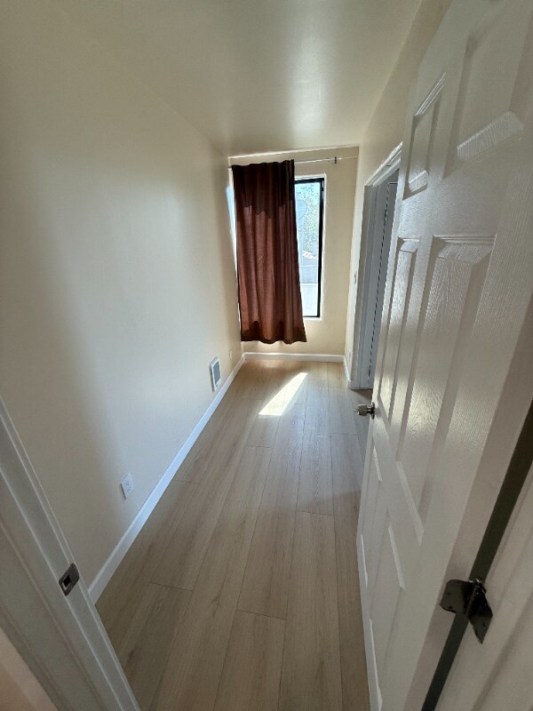 Photo - 1701 Le Roy Ave Unidad 6