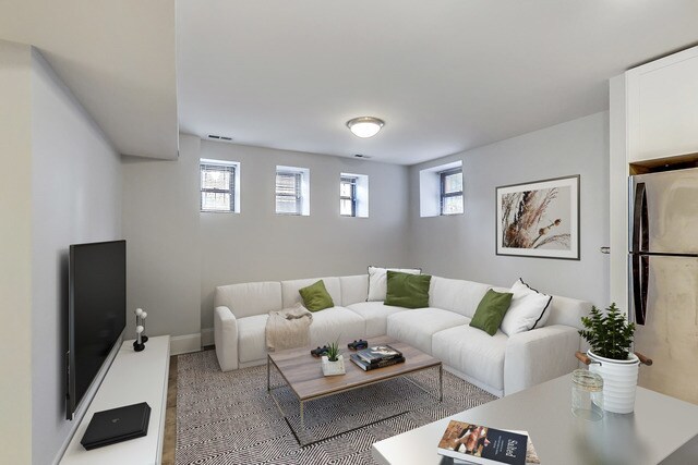 Photo - 320 W Evergreen Ave Unit G