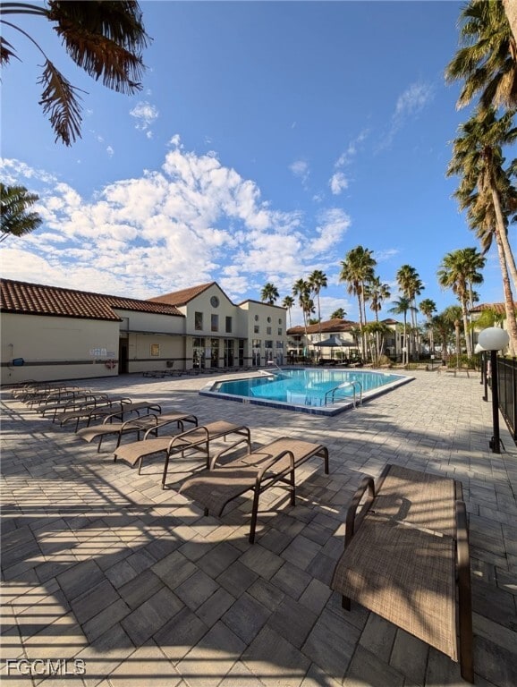 Photo - 3407 Winkler Ave Unidad 319