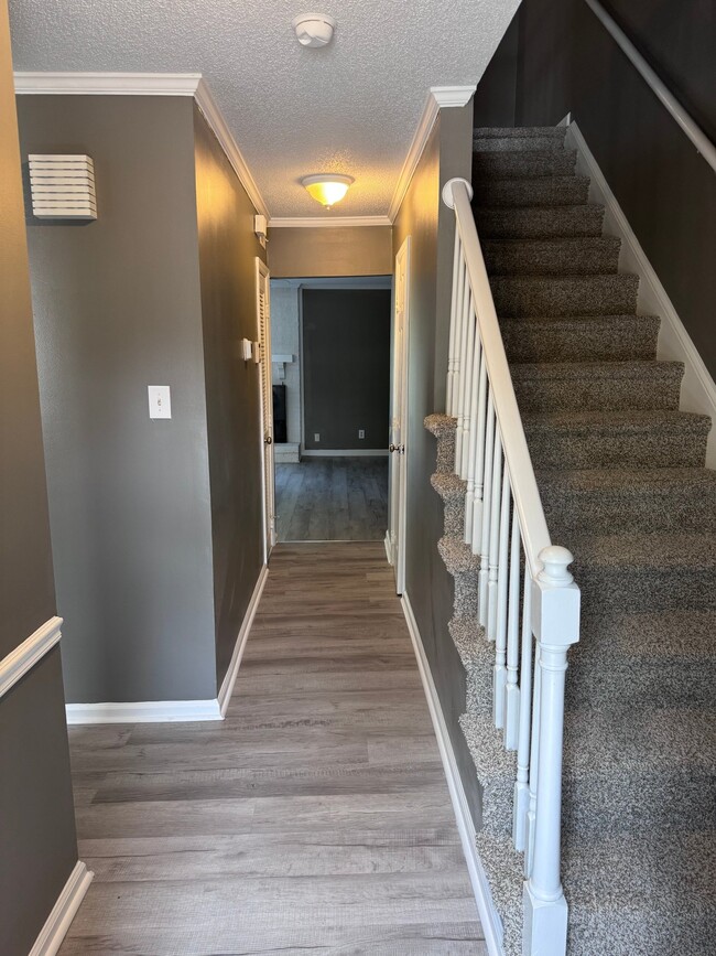 Photo - 1131 Glendale Dr
