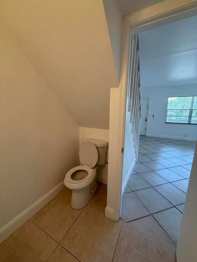 Photo - 9500 SW 3rd St Unit 223