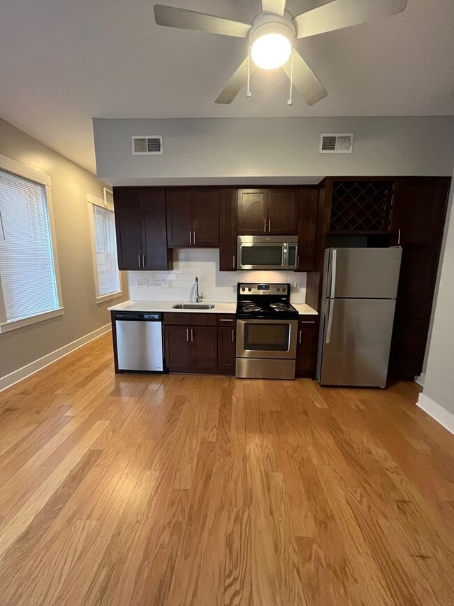 518 E 13th St Unit 2