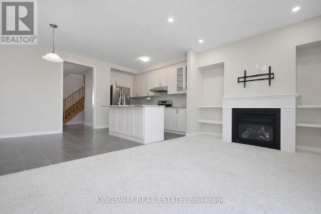 Photo - 24 Narbonne Cres