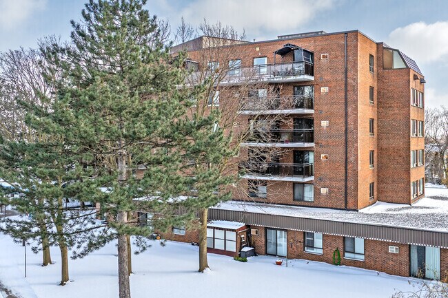 Photo - Brierwood Court