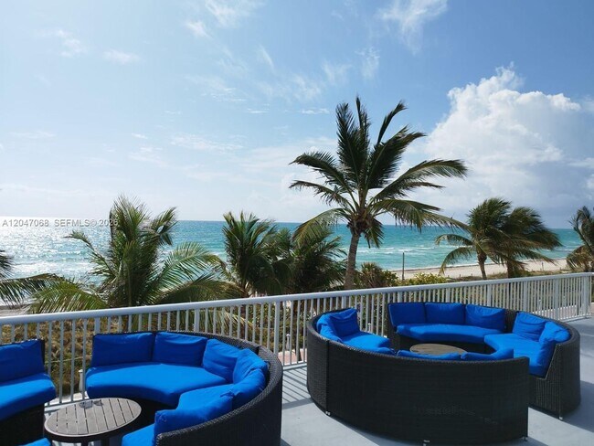 Photo - 5401 Collins Ave Unit 1110