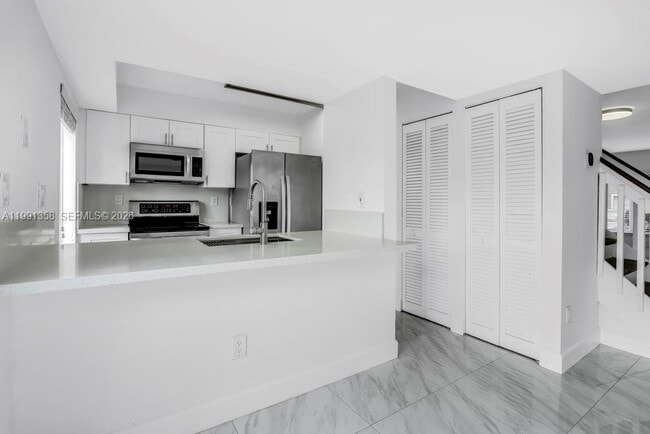 Photo - 164 Riviera Cir