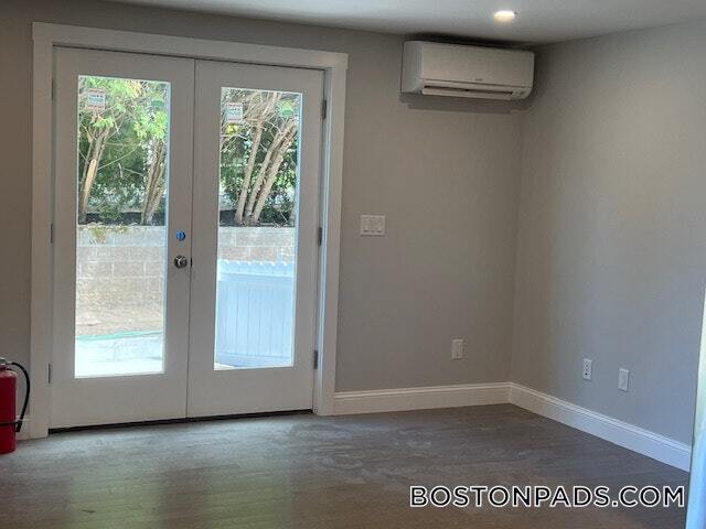 Photo - 328 Bank St Unit 5