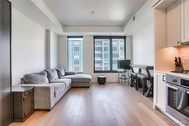 Building Photo - 1750 Wewatta St Unit 1105