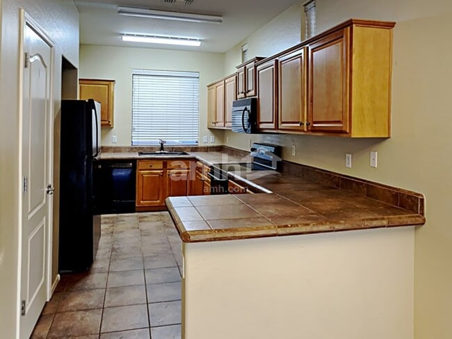 Photo - 3860 E Flower St