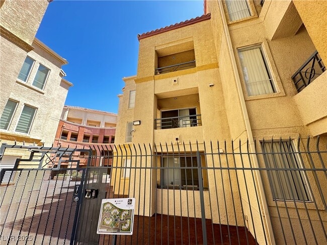 Photo - 270 E Flamingo Rd Unidad 237